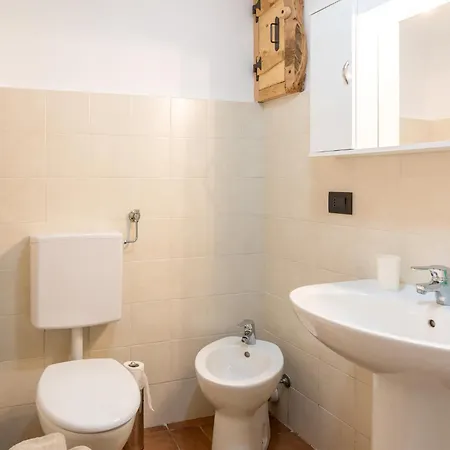 Con Vista Sulla Valle Soana *