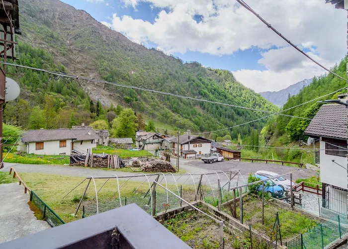 Con Vista Sulla Valle Soana Feriehus